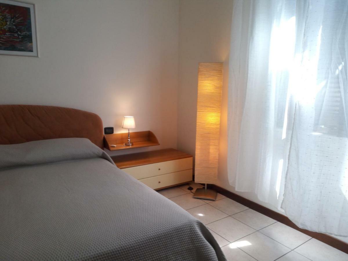 Ferienwohnung Casa Nax Terni Exterior foto