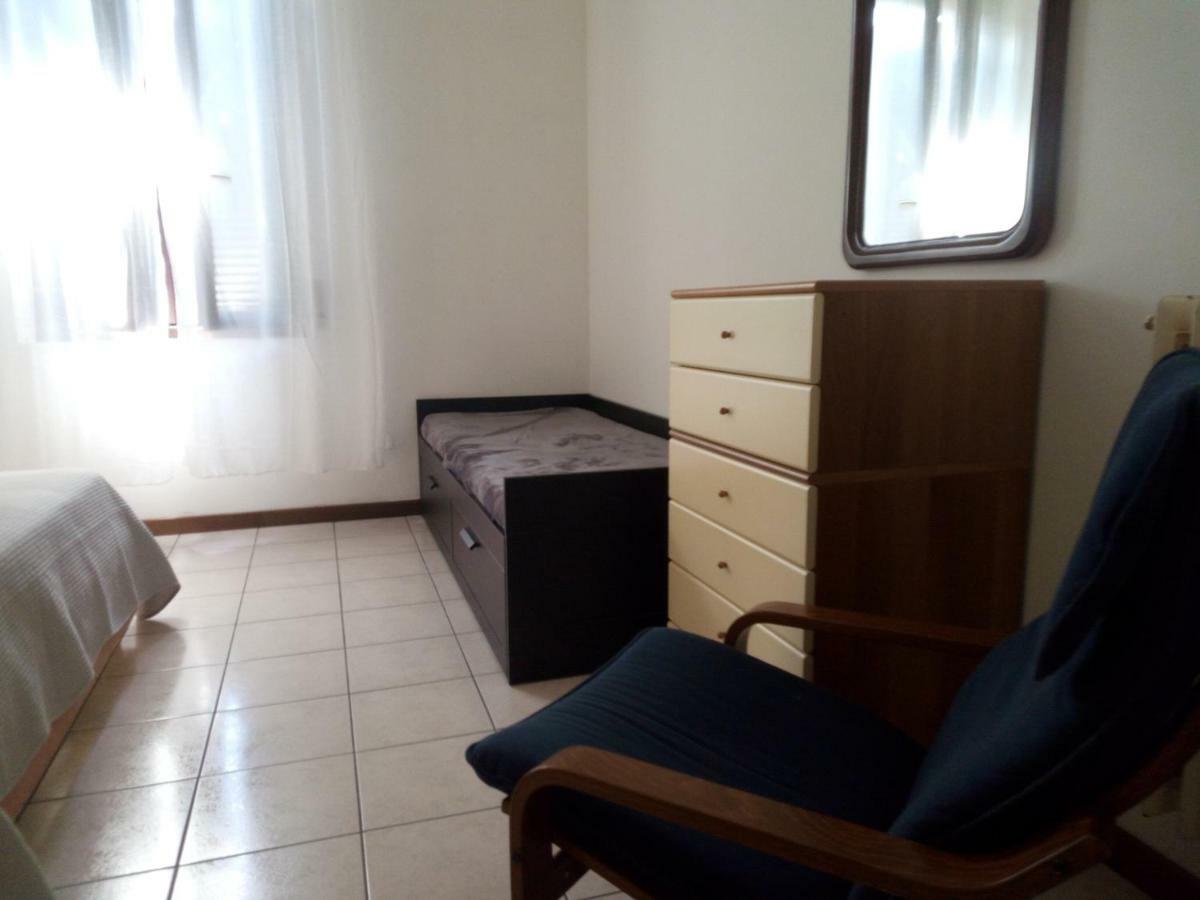 Ferienwohnung Casa Nax Terni Exterior foto